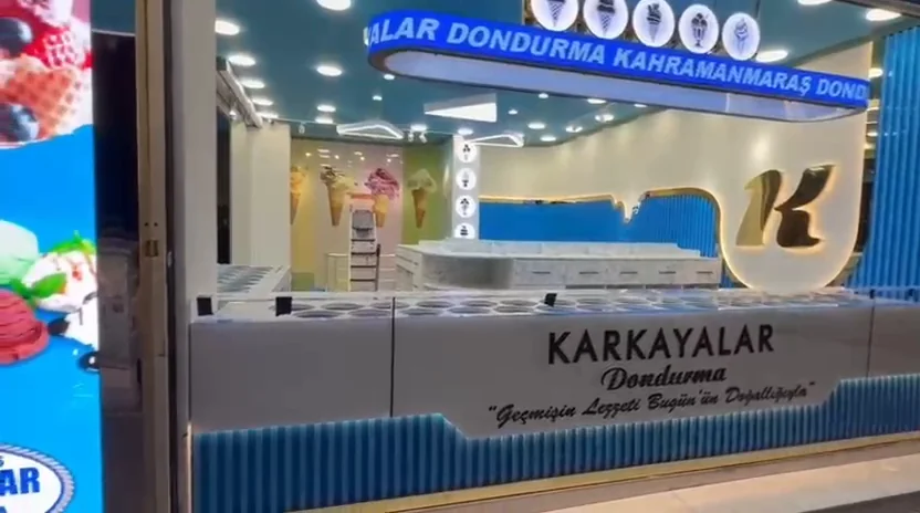 P5 LED Ekran Sistemleri çözümünü kullanım ortamında gösteren LED ekran